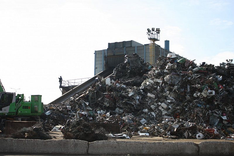 Firmy nevědí, jak šrotovat baterie elektroaut. Po státu chtějí pravidla.