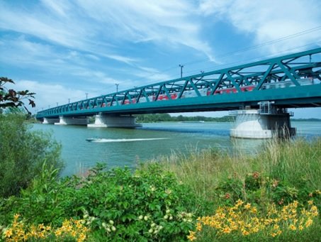 CEI - VMT - Eisenbahnbrücke in Tulln, Österreich